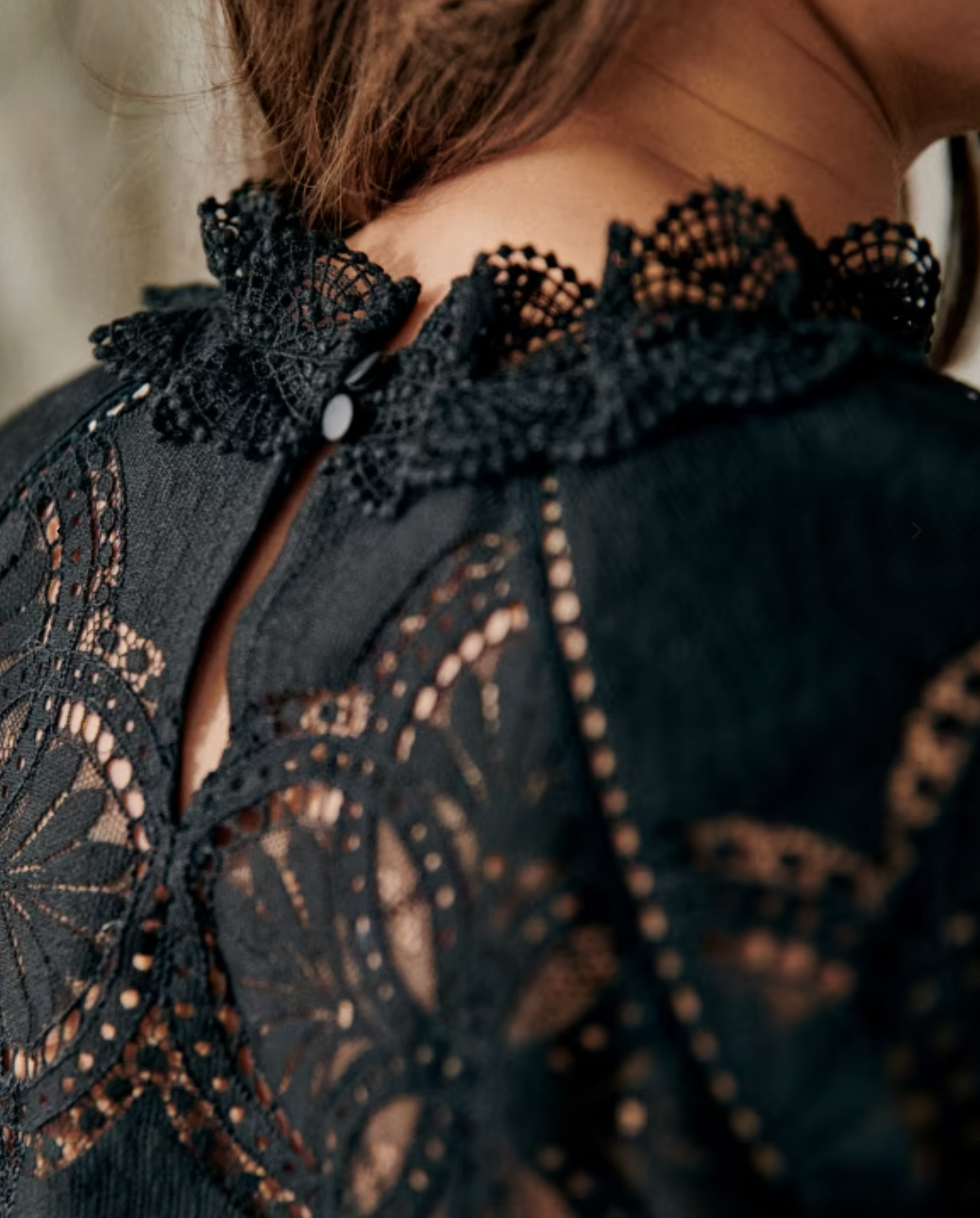 Linked Blouse (SML – Red/Green/Blue)