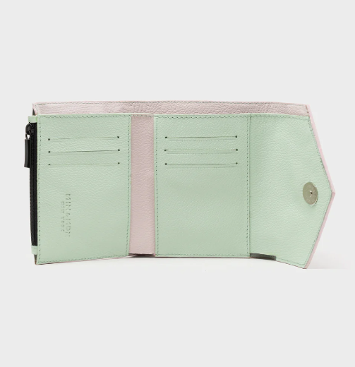 Fiona Billfold Wallet - Camo Dreams Design